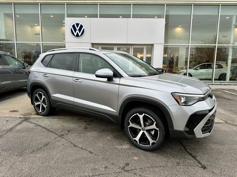 New 2026 Volkswagen Taos SEL image 1