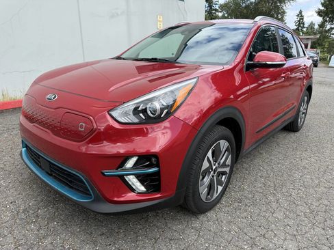 Used 2021 Kia Niro EX w/ Cold Weather Package FWD image 1