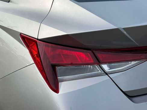 Certified 2026 Hyundai Elantra SE w/ Cargo Package FWD image 11