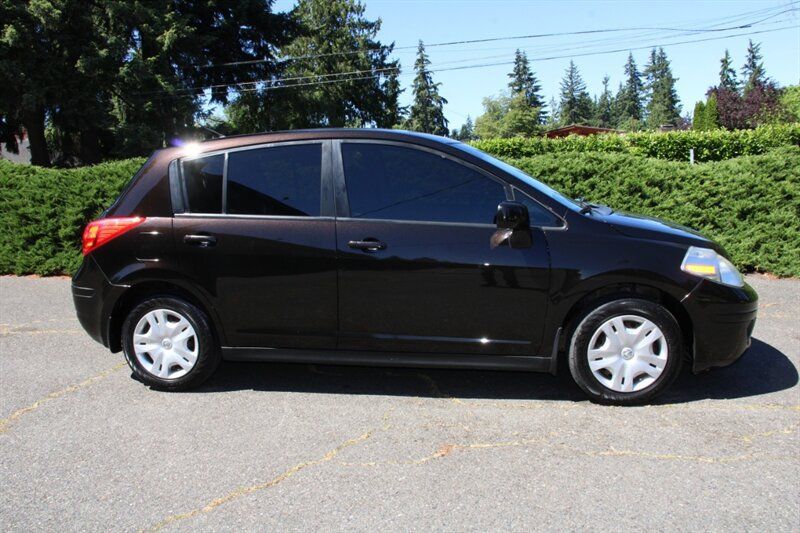 Used 2011 Nissan Versa 1.8 S w/ Plus Pkg FWD image 11