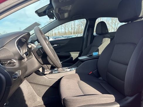 Used 2024 Chevrolet Malibu LT image 11