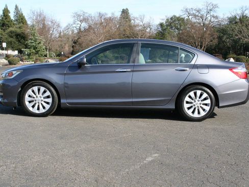 Used 2013 Honda Accord EX image 8