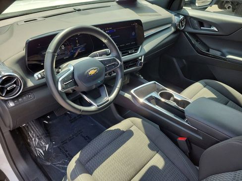 Used 2025 Chevrolet Equinox LT image 20