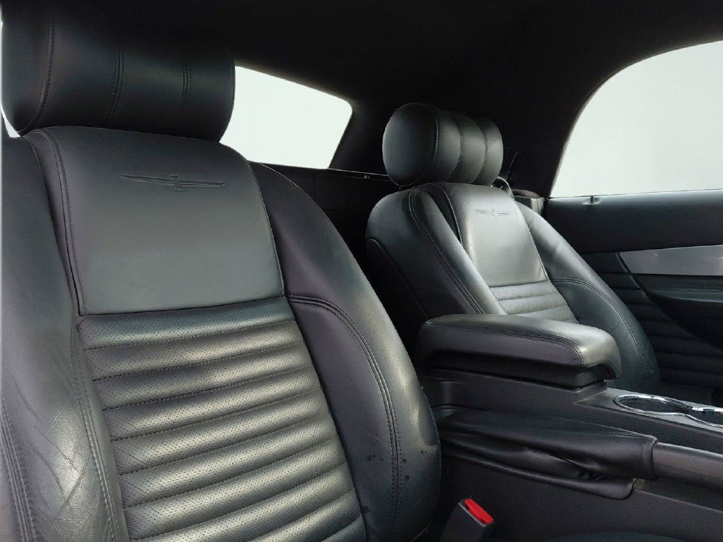 Used 2002 Ford Thunderbird RWD image 13
