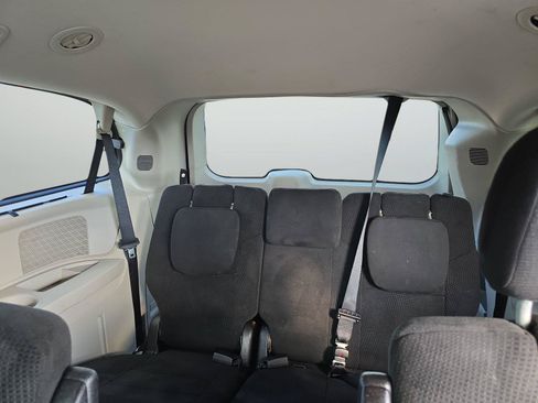 Used 2013 Dodge Grand Caravan SXT w/ UConnect Hands-Free Group FWD image 20