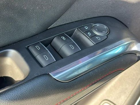 Certified 2024 Chevrolet Traverse RS image 19