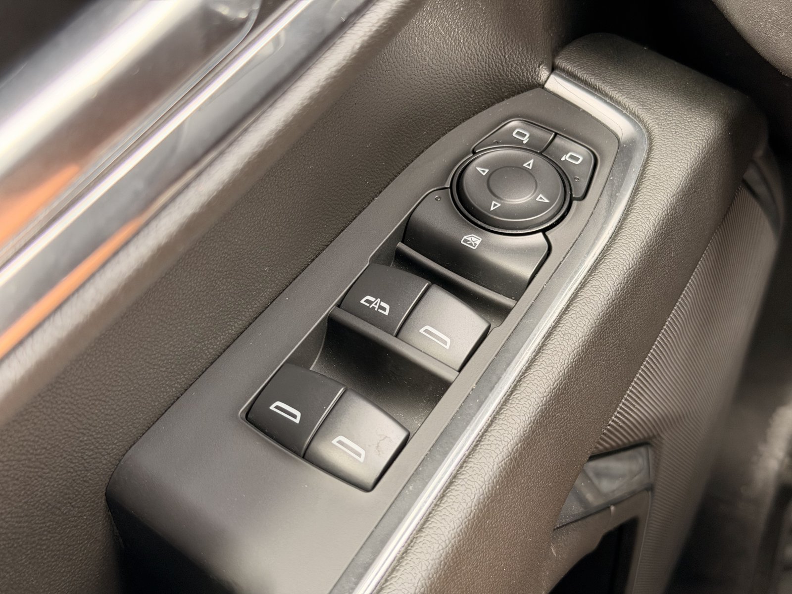 Used 2024 GMC Sierra 1500 Elevation AWD/4WD image 40