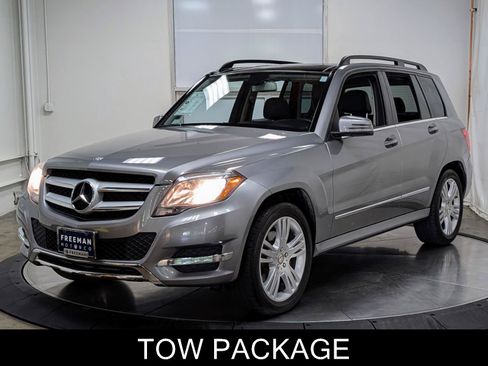 Used 2015 Mercedes-Benz GLK 350 4MATIC w/ Premium 1 Package image 4