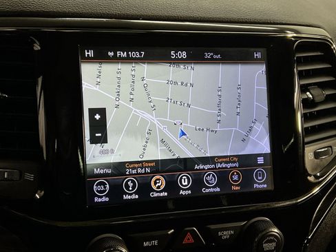 Used 2019 Jeep Grand Cherokee Limited X image 24