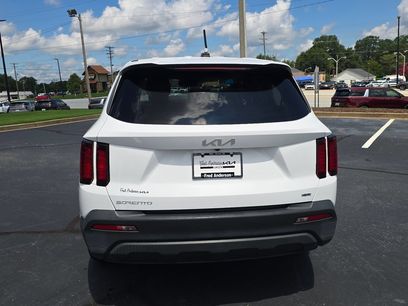Used 2023 Kia Sorento LX