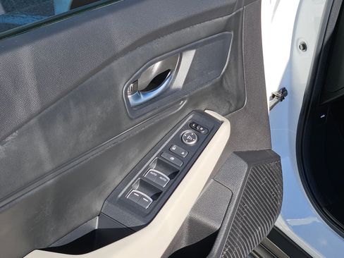 Used 2025 Honda Accord SE image 13