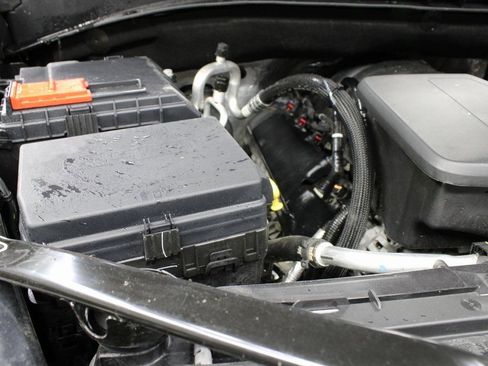 Used 2023 Chevrolet Silverado 1500 ZR2 w/ Technology Package image 32