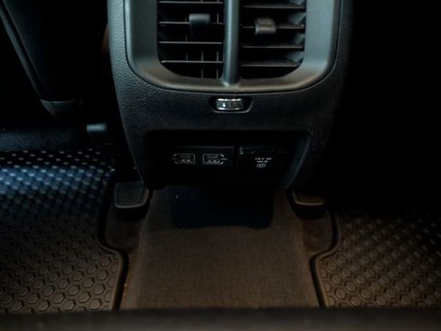 Used 2022 Jeep Cherokee Trailhawk w/ Sound & Nav Group AWD/4WD image 10