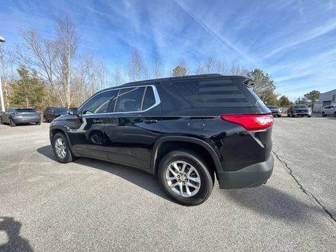 Used 2021 Chevrolet Traverse LT image 7