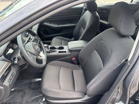 Used 2026 Nissan Altima 2.5 SV FWD image 27