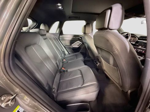 Used 2024 Audi Q3 2.0T Premium w/ Convenience Package AWD/4WD image 17