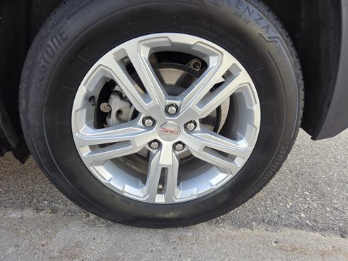 Used 2024 GMC Terrain SLE AWD/4WD image 20