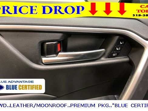 Used 2022 Toyota RAV4 XLE Premium image 28