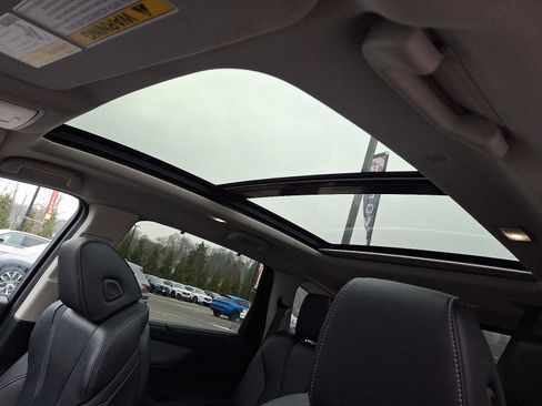 Used 2023 Acura MDX SH-AWD w/ Technology Package image 14