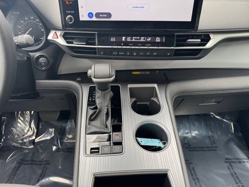 Used 2025 Toyota Sienna XLE w/ XLE Plus Package AWD/4WD image 11