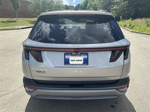 New 2025 Hyundai Tucson Limited image 4