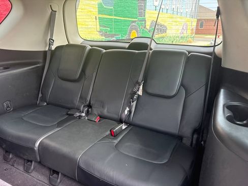 Used 2018 Nissan Armada Platinum w/ Interior Lighting Package RWD image 25