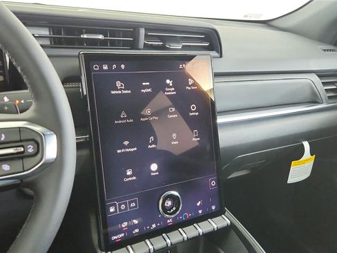Used 2026 GMC Terrain Elevation w/ Technology Package II FWD image 23