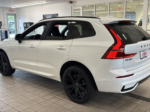 New 2026 Volvo XC60 T8 Ultra w/ Climate Package AWD/4WD image 7
