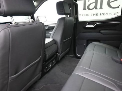Used 2026 GMC Sierra 1500 SLT AWD/4WD image 23