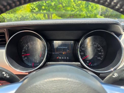 Used 2015 Ford Mustang Premium RWD image 18