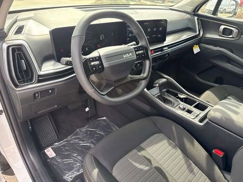 New 2026 Kia Sorento LX FWD image 23