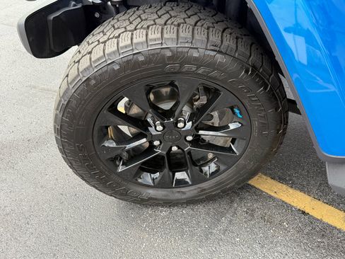 Used 2022 Jeep Wrangler Unlimited Sahara w/ Cold Weather Group image 11