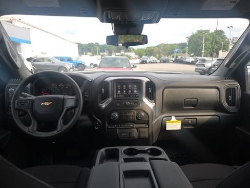 New 2026 Chevrolet Silverado 1500 W/T w/ WT Value Package AWD/4WD image 15
