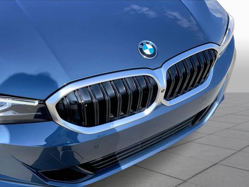Used 2025 BMW 330i Sedan RWD image 29