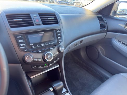 Used 2004 Honda Accord EX image 20