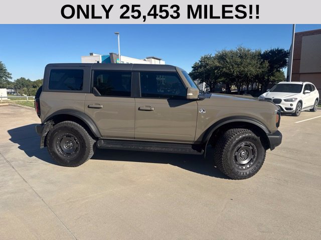 Used 2025 Ford Bronco Outer Banks w/ Sasquatch Package AWD/4WD image 2