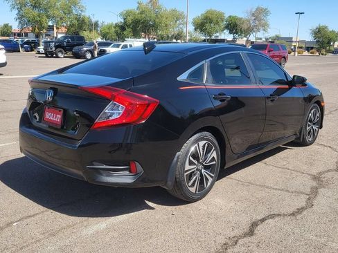 Used 2018 Honda Civic EX-T image 9