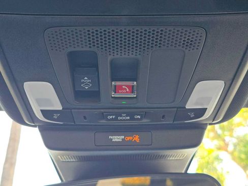 Used 2025 Honda Accord Sport image 35