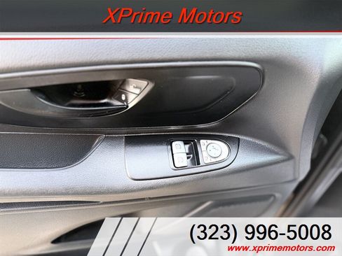 Used 2018 Mercedes-Benz Metris Passenger image 15