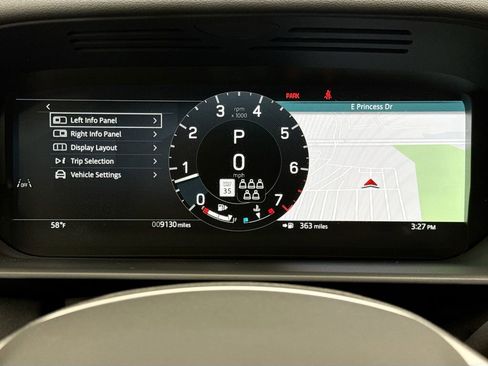 Certified 2025 Land Rover Discovery S image 33