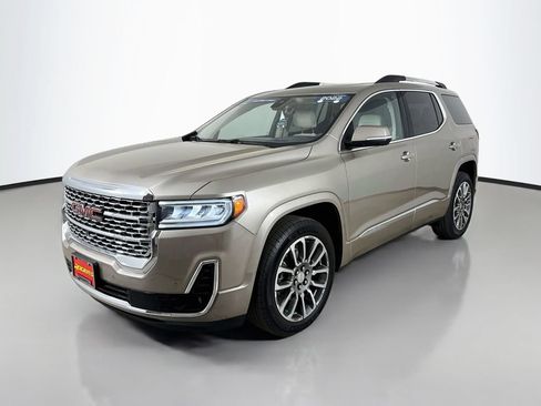 Certified 2022 GMC Acadia Denali w/ GMC Pro Grade Package AWD/4WD image 3