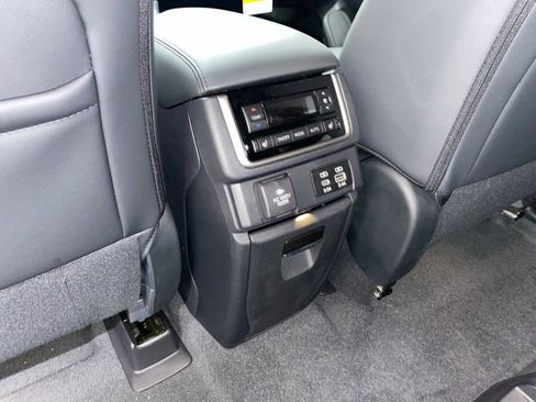 New 2026 Subaru Ascent Bronze Edition AWD/4WD image 11