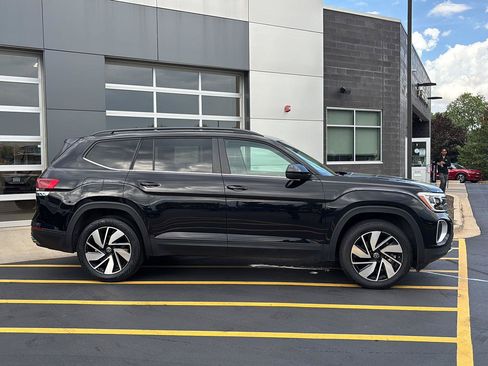 Used 2026 Volkswagen Atlas SE AWD/4WD image 5