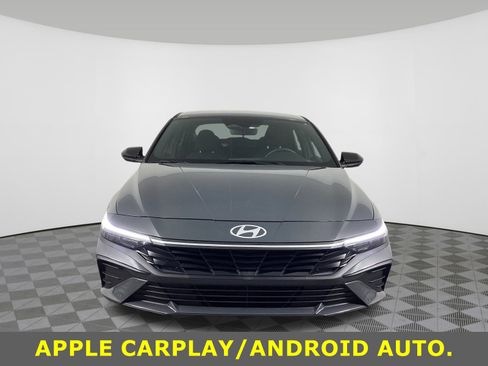 Certified 2025 Hyundai Elantra Sport image 2