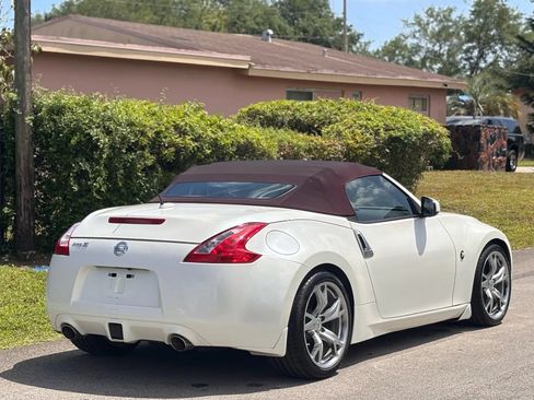 Used 2012 Nissan 370Z Touring w/ Sport Pkg RWD image 5