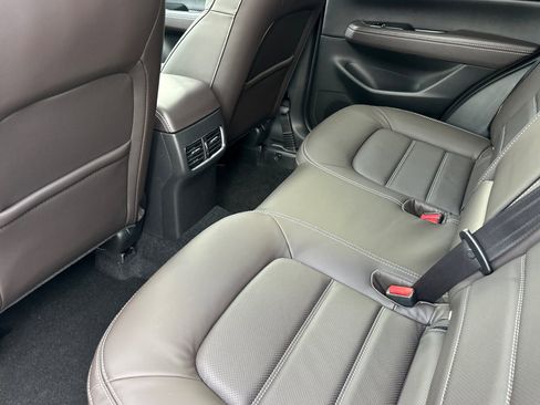 New 2025 MAZDA CX-5 Signature image 12