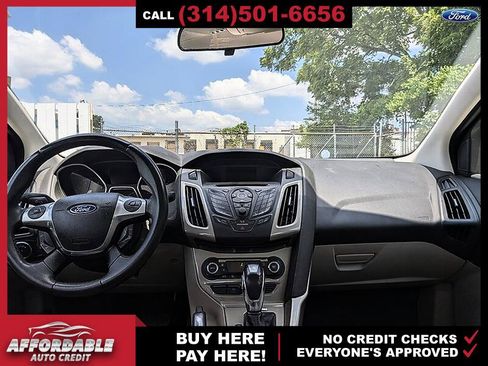 Used 2012 Ford Focus SEL FWD image 7