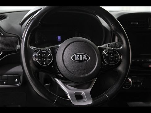Used 2020 Kia Soul EX w/ Option Group 015 FWD image 7