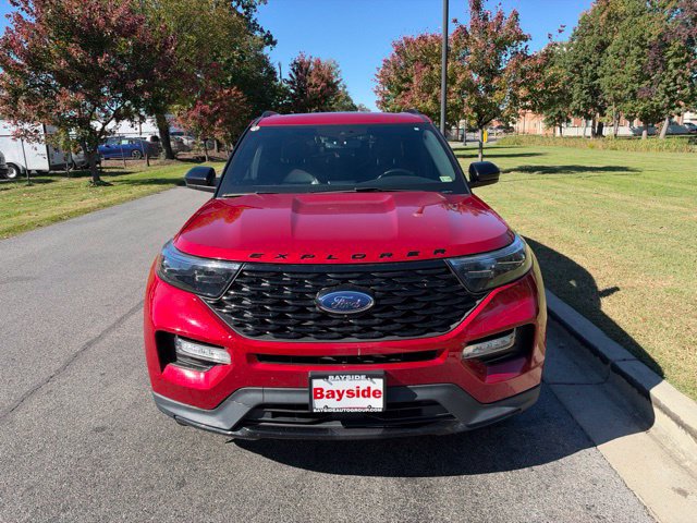 Used 2023 Ford Explorer ST-Line w/ Class IV Trailer Tow Package AWD/4WD image 4