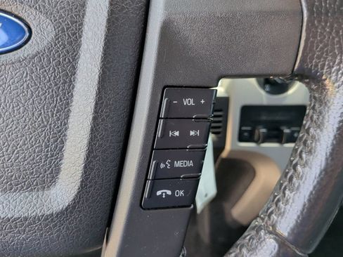 Used 2014 Ford F150 XLT w/ XLT Chrome Package AWD/4WD image 18